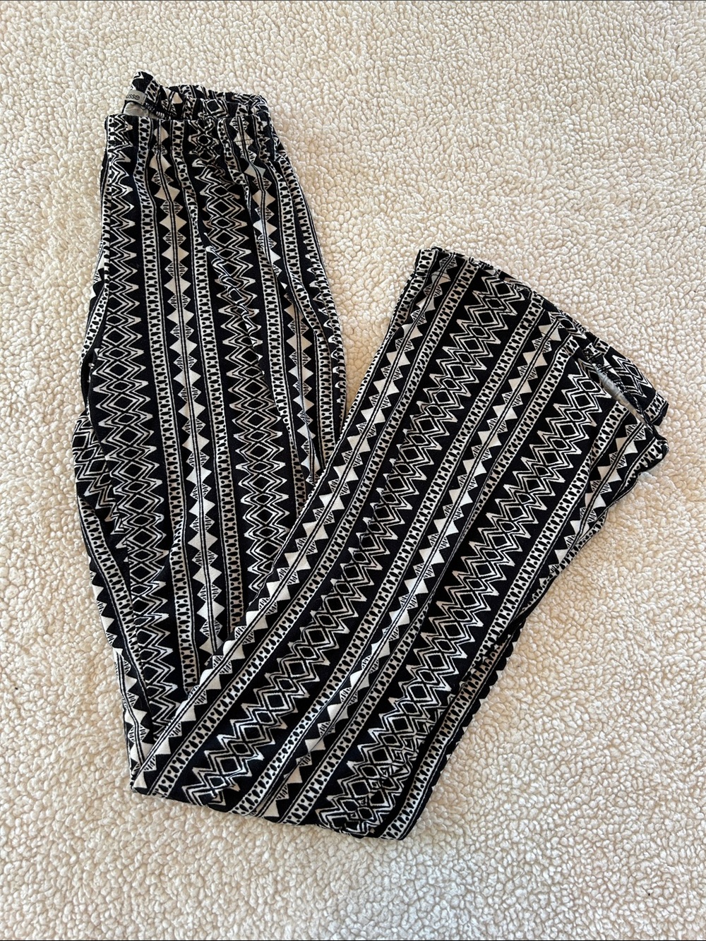 Charlotte Russe Black & White Aztec Print Flared Pants